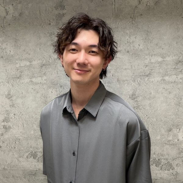 ブレスのスタッフ、'見正恵弥'の写真